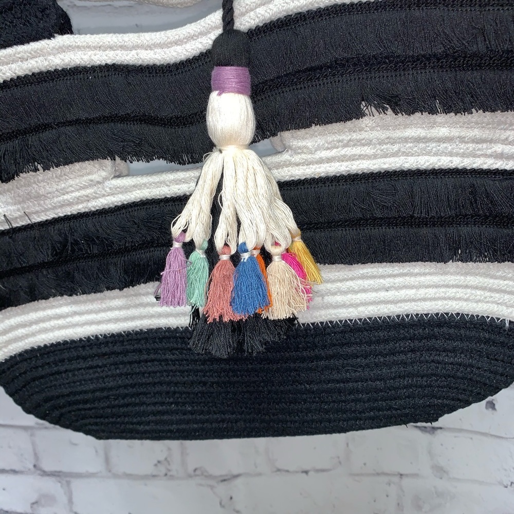 ⭐️NWT Stella & Dot Taj Tote⭐️ - Picture 4 of 7